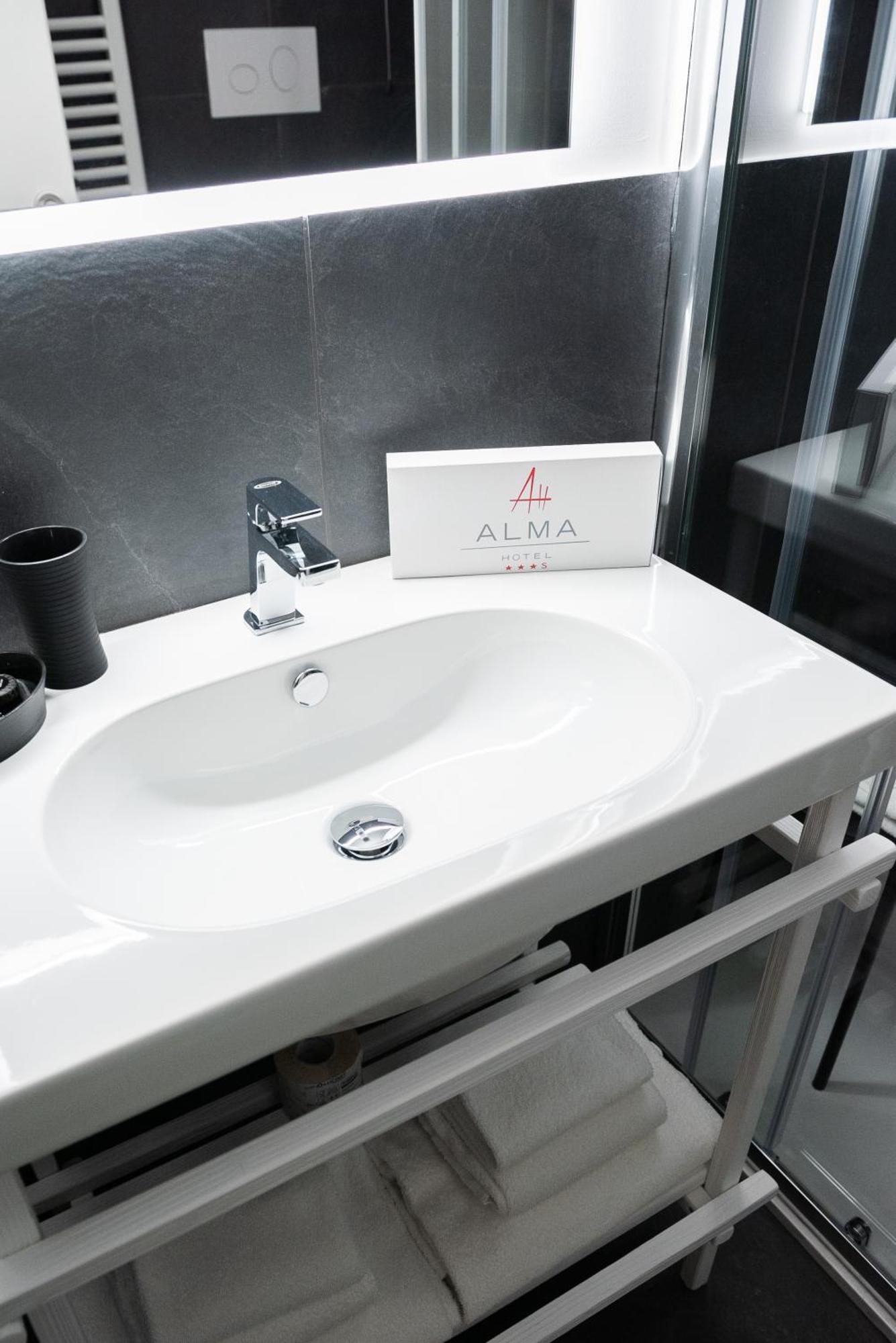 Alma Hotel Palermo Exteriör bild